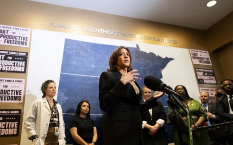 Kamala Harris trở thành phó tổng thống đầu tiên…