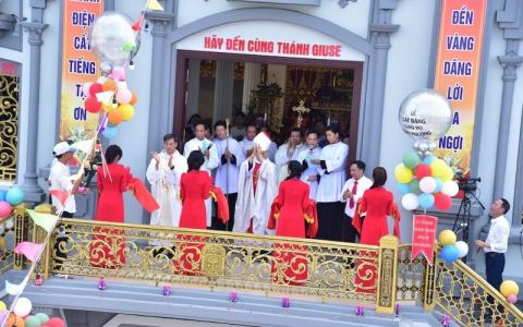Giáo họ Đan Phượng khánh thành nhà thờ