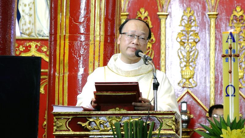cha tam 00 47 30 12 still014