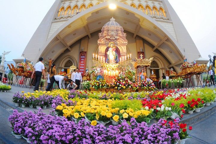 dai dong khai mac thang hoa kinh duc me 28