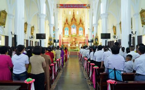 Hạc Châu, thánh lễ khai mạc tuần chầu