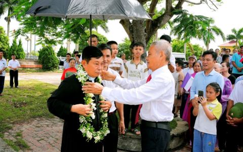 Giáo xứ Tương Nam đón cha Tân chánh xứ