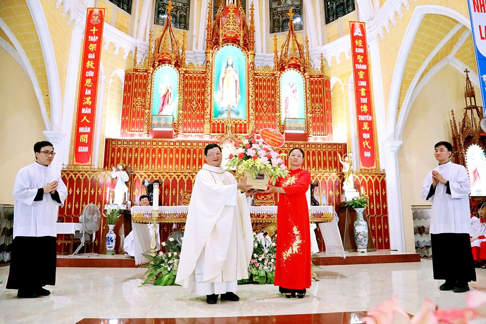 Vạn Lộc kính thánh Gioan Baotixita, quan thầy cha xứ