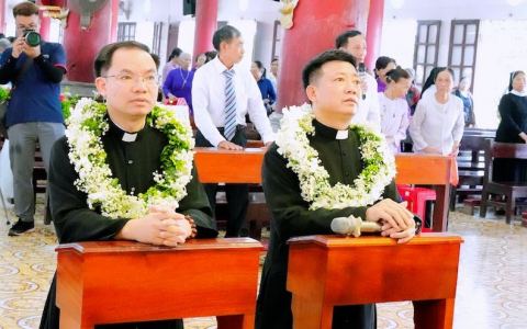 Giáo xứ Ninh Cường đón cha Tân chánh xứ