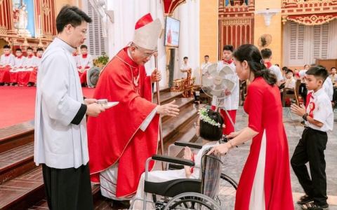 Lạy Chúa Thánh Thần, xin đến giúp con!