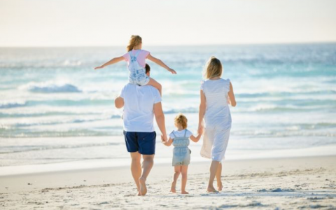 Xã hội suy thoái bắt nguồn từ sự suy thoái gia đình 1