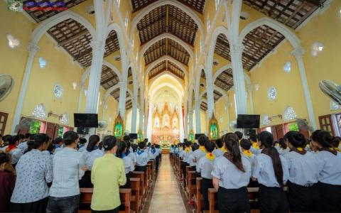 Gx. Nam Hoà bế giảng năm học Giáo lý