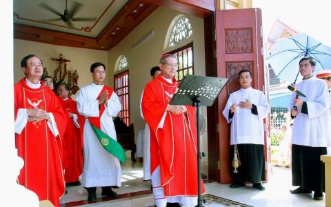 Đại Đê: Làm phép Tu xá Đaminh và Thêm sức