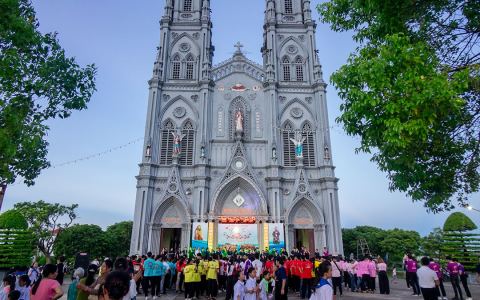 Giới trẻ hạt Quỹ Nhất sinh hoạt thường niên