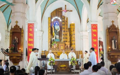 Họ Cầu Chanh, xứ Cổ Ra khởi công xây nhà thờ