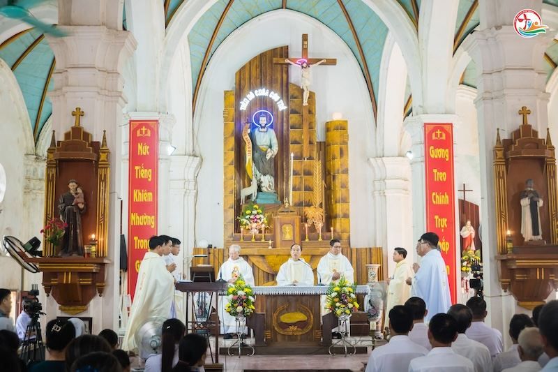 Họ Cầu Chanh, xứ Cổ Ra khởi công xây nhà thờ