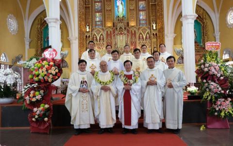 Nam Điền: Thánh lễ tạ ơn ngân khánh linh mục 