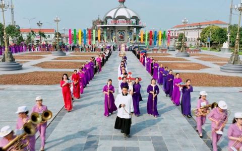 Hội Hiền Mẫu hạt Thức Hoá hành hương Năm Thánh