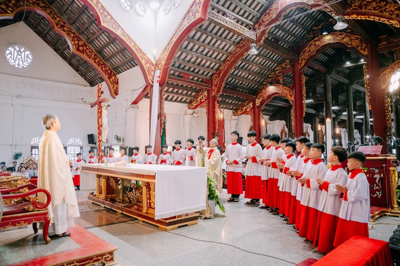 Giáo xứ Ngưỡng Nhân cử hành "Tam Nhật Thánh"