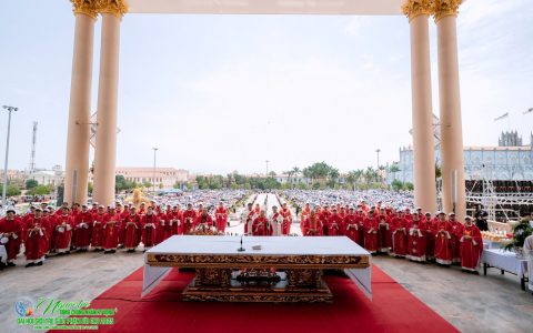 Rước lá và Thánh lễ ĐH giới trẻ Gp. Bùi Chu 2025