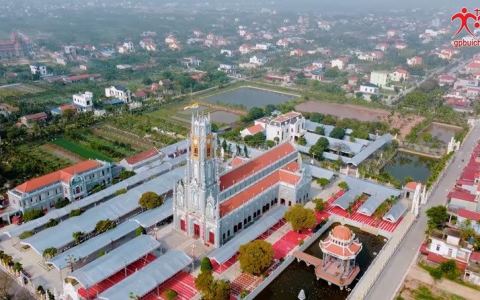 Gx. Xuân Thủy nơi tổ chức Thánh lễ Truyền Dầu 2025