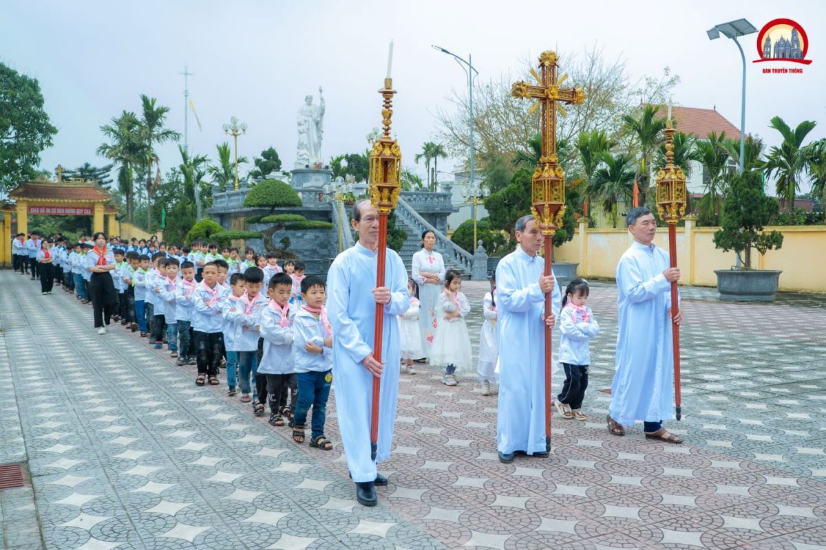 le chinh tiec 15 of 90