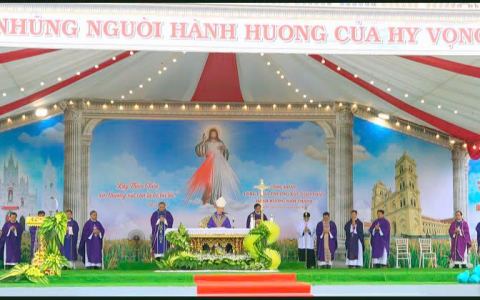 Hội Lòng Thương xót giáo phận mừng quan thầy