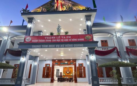Giáo xứ Hồng Quang khánh thành nhà Mục vụ