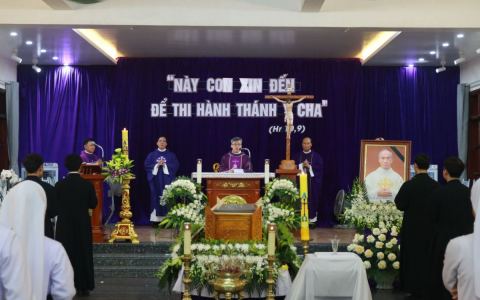 ĐCV cử hành tang lễ cha cố Giuse Phạm Văn Chỉnh