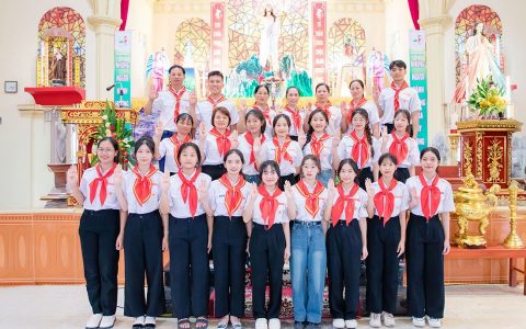 Phúc Đông: Giáo lý viên hân hoan mừng quan thầy