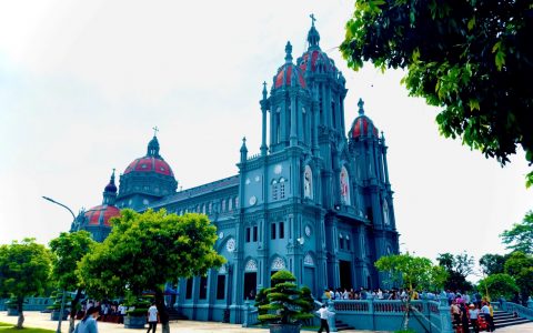 Ninh Sa hân hoan đón tuần chầu