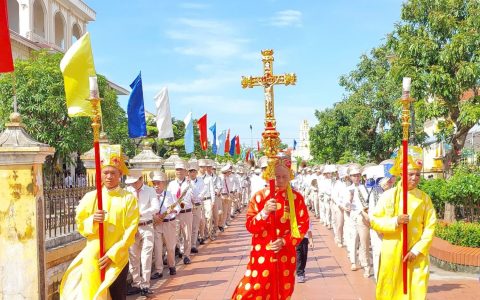 Giáo xứ Ấp Lũ và Thánh Bernađô