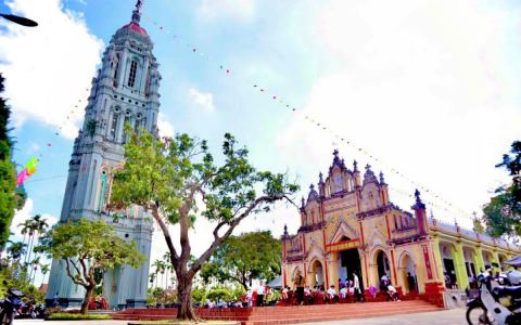 Phú Văn, niềm vui thánh thiêng dịp tuần chầu