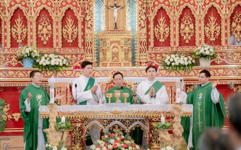 Phú Văn – Hồng ân Thánh Thể toả sáng