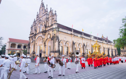 An Bài, niềm hân hoan ngày mừng kính Quan thầy