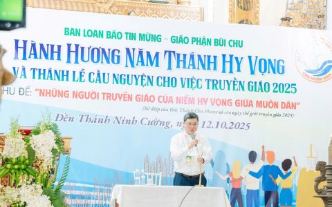 Ban Loan báo Tin mừng hành hương Năm Thánh