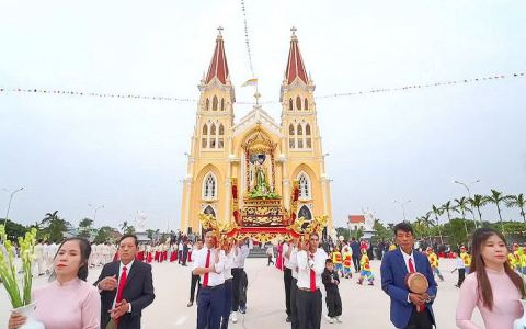 Giáo họ Lạc Nội mừng kính thánh Quan thầy