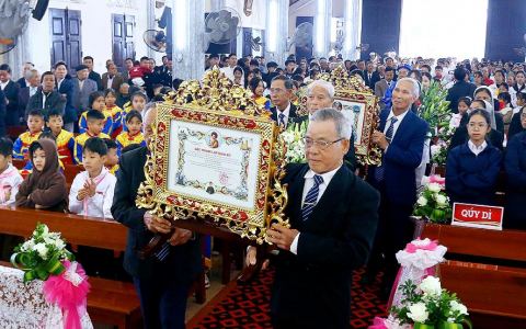 Giáo xứ Thanh Nhang đón sắc phong giáo xứ