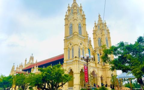 Tuần chầu Ninh Mỹ, điểm hẹn với Thánh Thể
