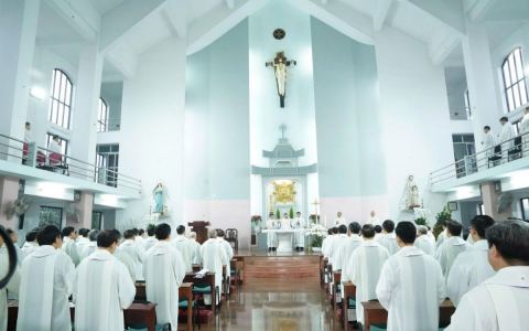 Bùi Chu: Giáo sỹ tất niên và mừng xuân Đức Cha