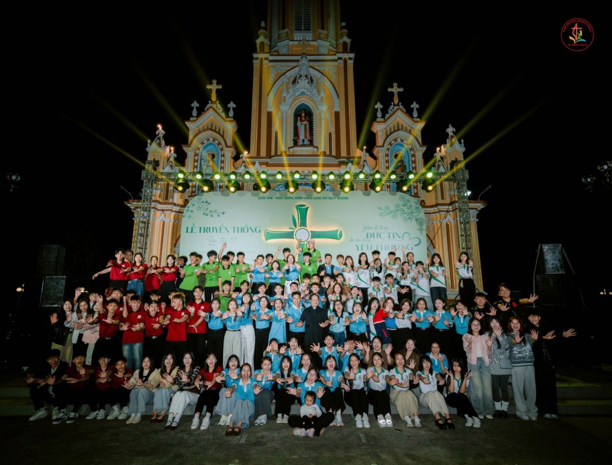 Quỹ Ngoại: Giới trẻ, Sinh viên và Học sinh mừng lễ