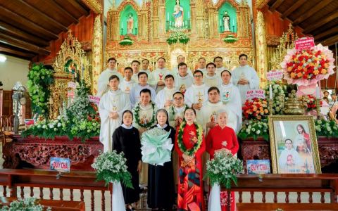 Thánh lễ Mở tay của Cha Giuse Lê Văn Dũng