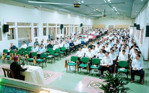 Tĩnh tâm hàng Giáo sĩ Bùi Chu tháng 05/2026