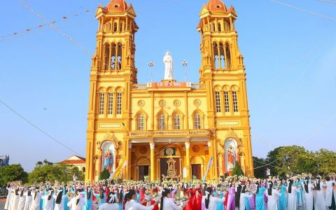 Gx. Thiện Giáo bế mạc Tháng Hoa