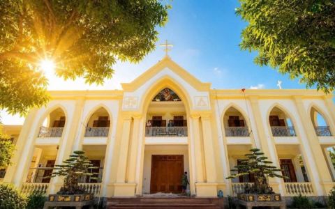 Gx. Hoà Định: Khánh thành và làm phép Nhà Giáo lý