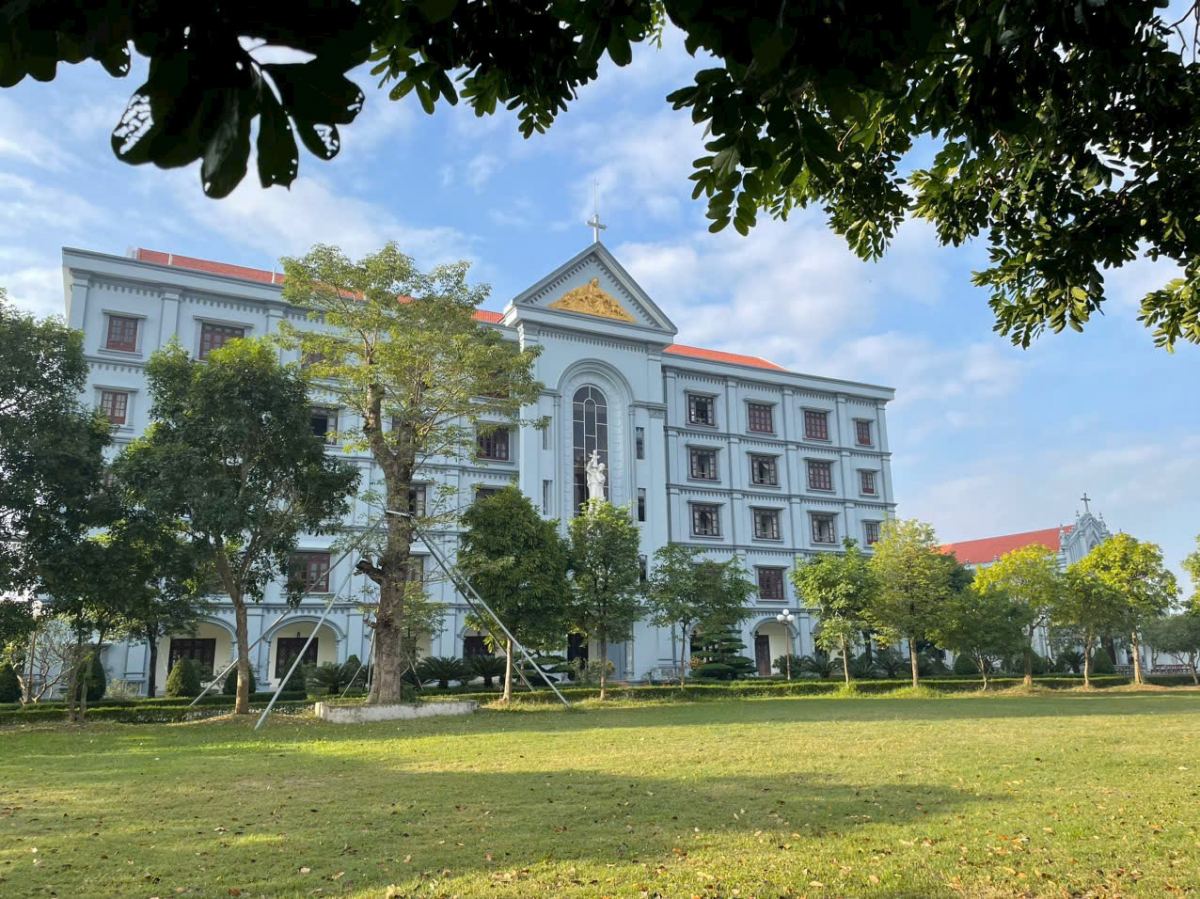 Thông báo thí sinh trúng tuyển ĐCV năm học 2026-2027