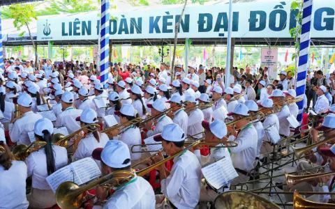 Tiếng kèn dâng Chúa trong Đại lễ tuyên Chân phước