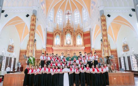 Xuân Dương: Tổng kết và khai giảng năm học giáo lý