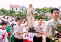 Caritas hạt Đại Đồng mừng quan thầy